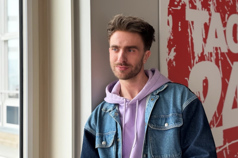 Model und Autor Felix Nieder (32) erklärte im TAG24-Interview was ihn bei der Aufdeckung der Identitäten hinter den Hasskommentaren gegen ihn besonders überraschte.