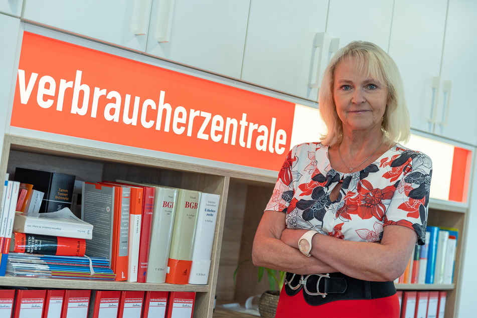 Nur nicht zahlen! Verbraucherschützerin Heike Teubner (56) warnt vor Betrug mit Lotto-Inkasso.