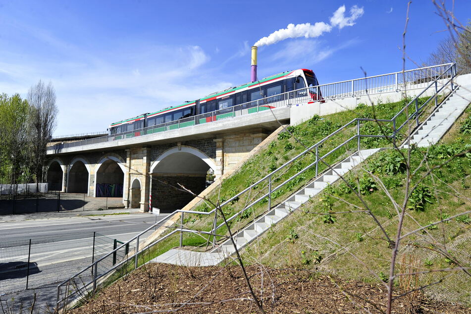 Das Chemnitztal-Viadukt über der Blankenauer Straße soll eingleisig bleiben.