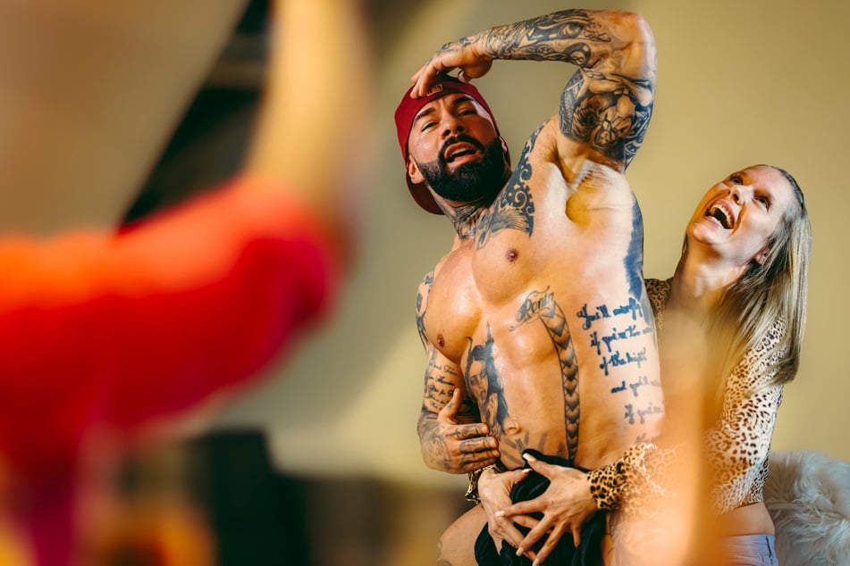 Frauen bieten Stripper Leif Geld, damit er über Nacht bleibt: "Ich bin kein Callboy"