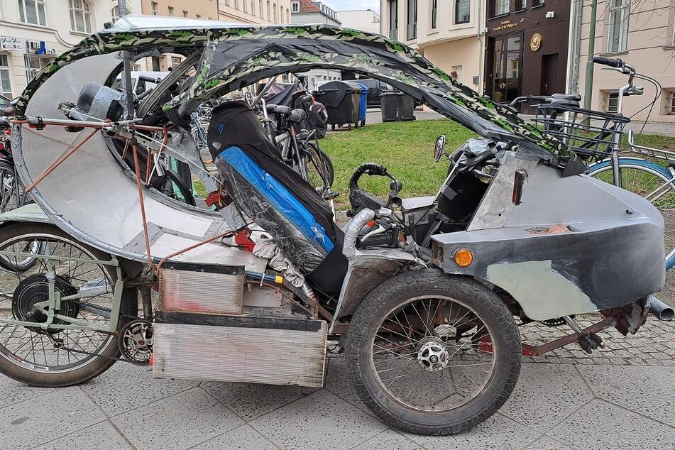 Dieses "Fahrrad" zog am Montag die Aufmerksamkeit der Berliner Polizei auf sich.
