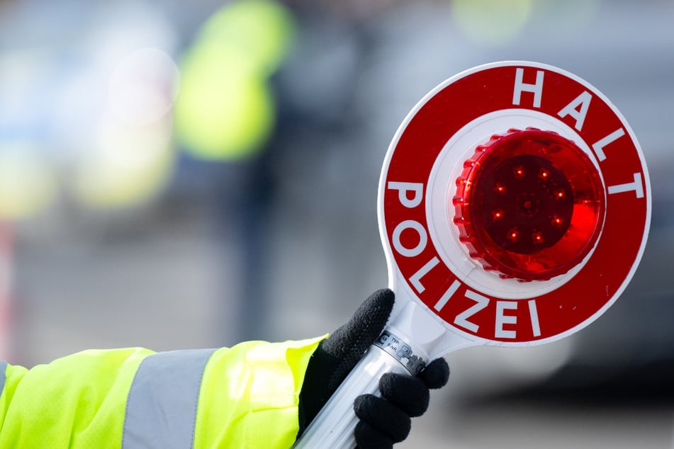 Eine Kontrolle an der A9 brachte ein Tütchen Kokain bei einem Mann zum Vorschein. (Symbolfoto)