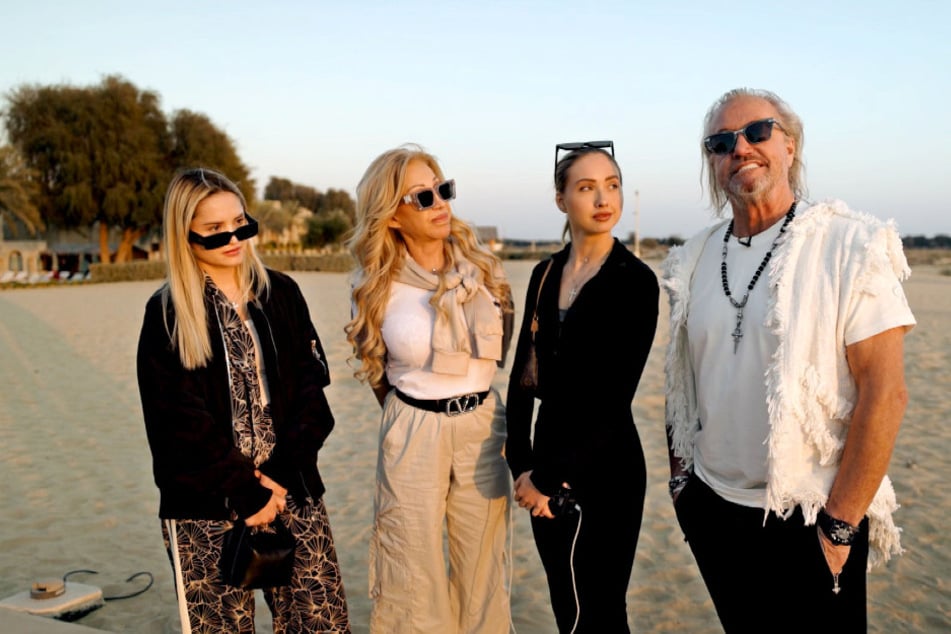 Die Luxus-Familie tourt - begleitet von RTLZWEI - regelmäßig um die Welt.