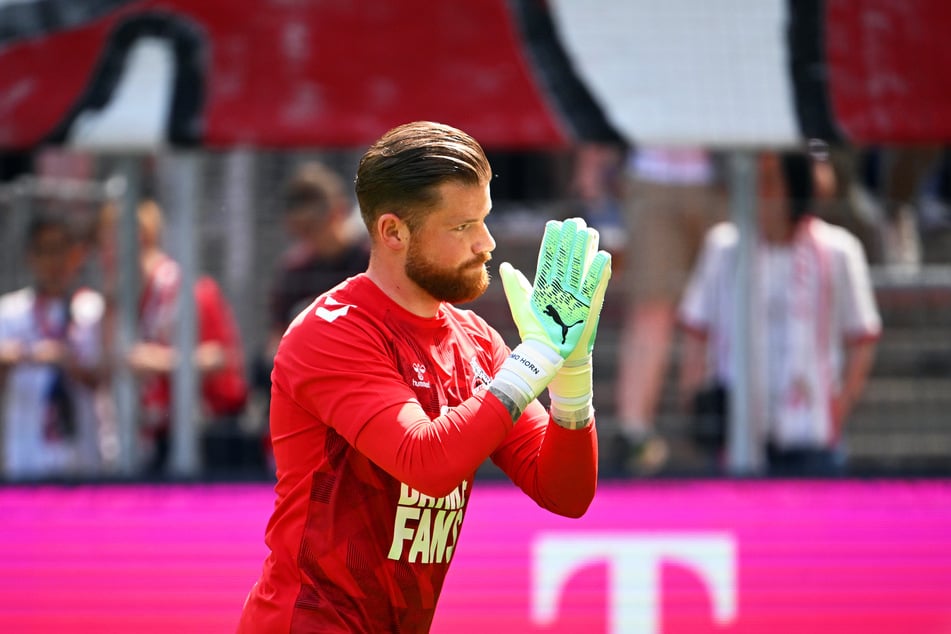 Timo Horn (31) kehrt nach Deutschland zurück und spielt künftig beim VfL Bochum.