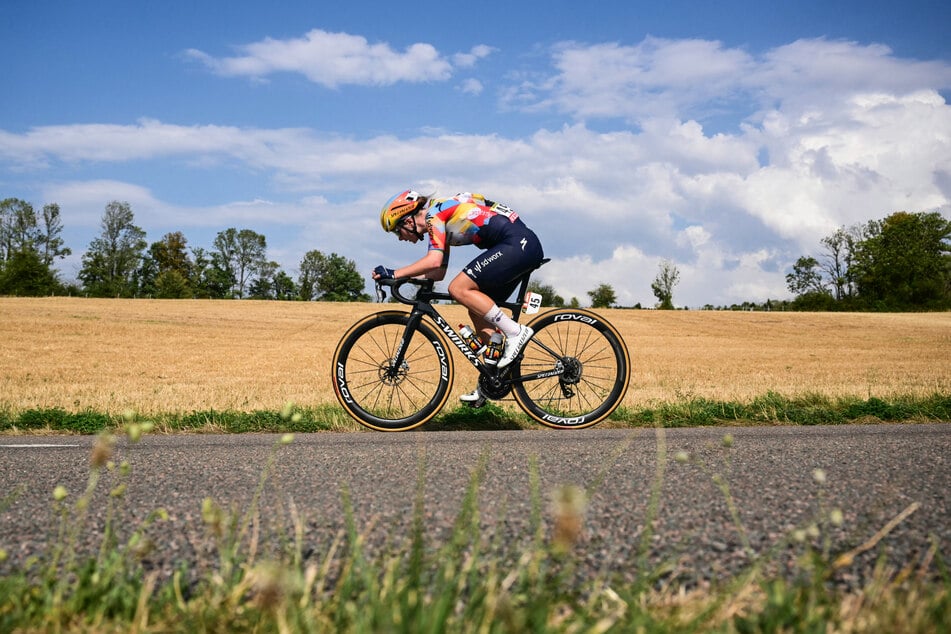 Die belgische Fahrerin Lotte Kopecky (30) auf der 3. Etappe der Tour de France Femmes.