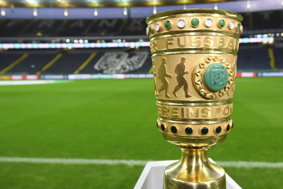 Das DFB-Pokal-Halbfinalspiel zwischen dem FC Bayern und Eintracht Frankfurt kann in der Münchner Allianz Arena stattfinden.