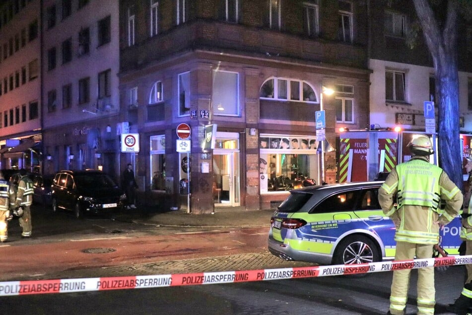 Am Donnerstagmorgen fanden die Einsatzkräfte eine tote Frau bei Löscharbeiten in einer Gaststätte.