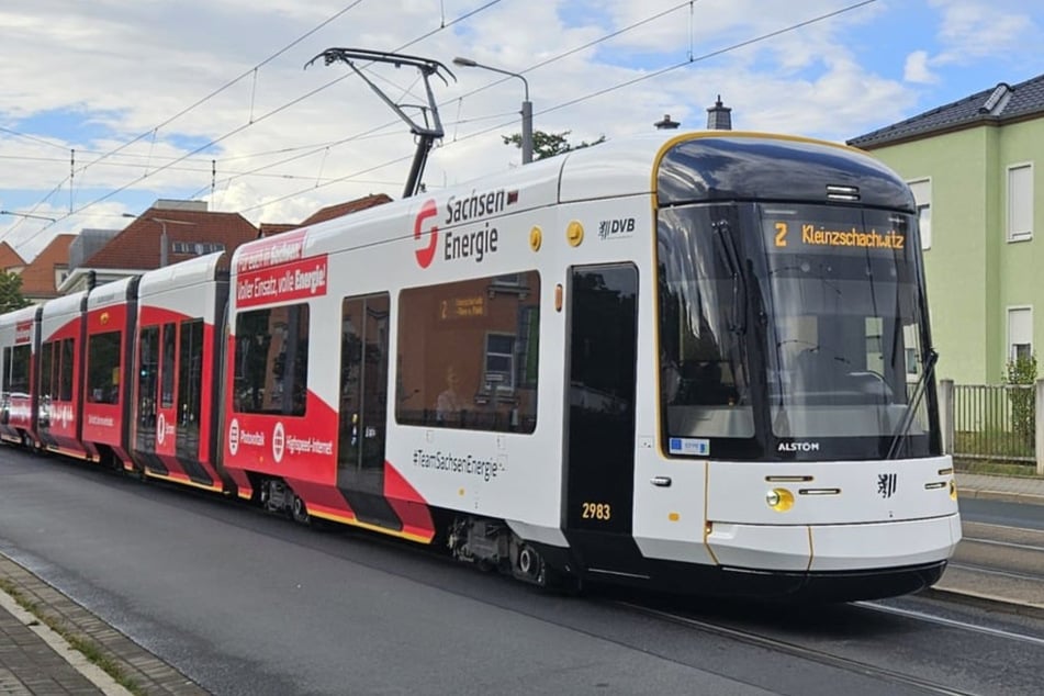 Neuer Look: DVB will mit beklebten Bahnen die Kasse aufbessern