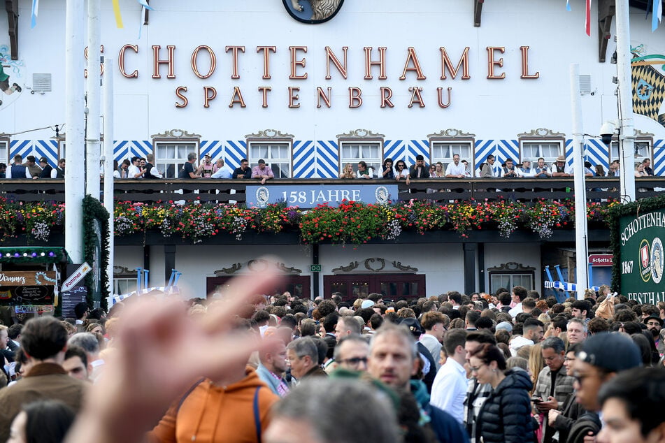 Auf der großen Wiesn hatte der Gastronom das Schottenhamel-Zelt ins Auge gefasst.