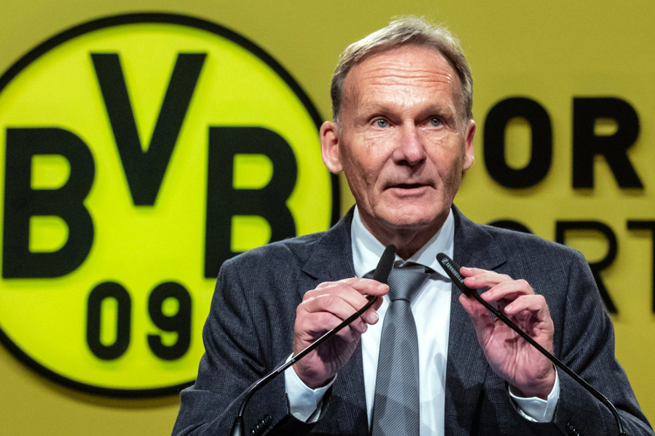 BVB-Boss Hans-Joachim Watzke (63) hat erklärt, dass Borussia Dortmund noch finanzielle Möglichkeiten hat, um auf dem Transfermarkt aktiv zu werden.