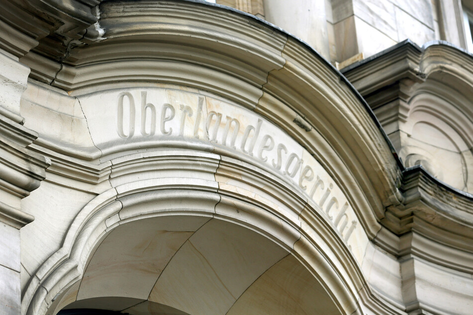 Die fünf Männer müssen sich nun vor der Justiz verantworten. Sie sollen für die Organisation von verschiedenen Anschlägen verantwortlich gewesen sein. (Symbolfoto)