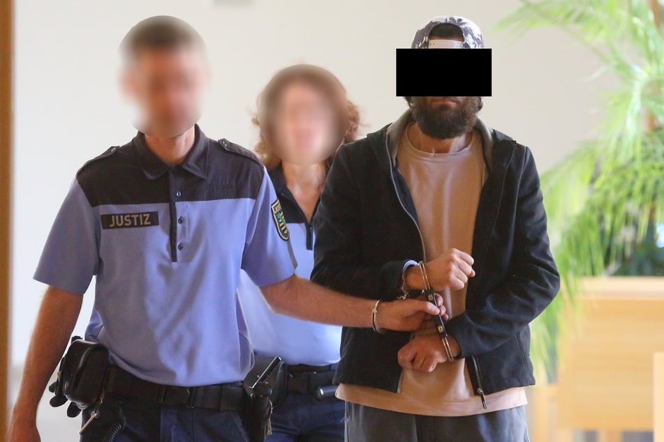 Unruhestifter Reda A. (34) kam aus der U-Haft zum Prozess.