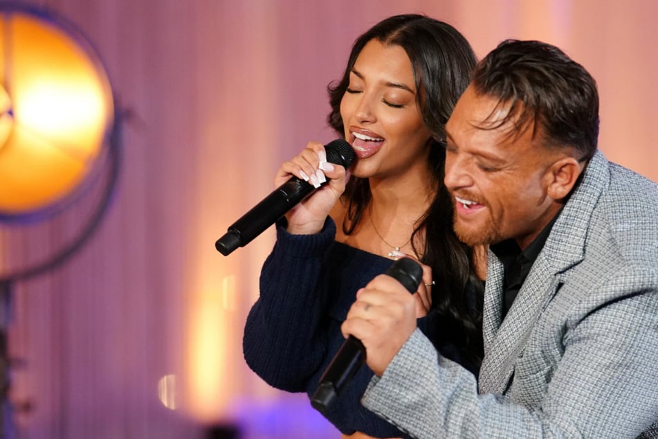 Zum neunten Mal! Menowin Fröhlich sorgt vor erster DSDS-Liveshow für Schlagzeilen