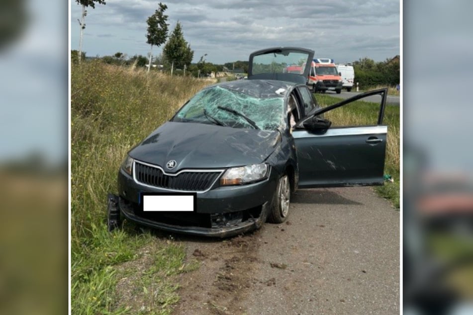 Im Harz hat sich am Freitag ein Skoda überschlagen.