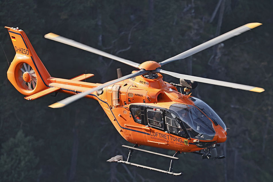 Sturz am Eishöhlenweg: Bergwacht rettet verletzte 65-Jährige mit Hubschrauber