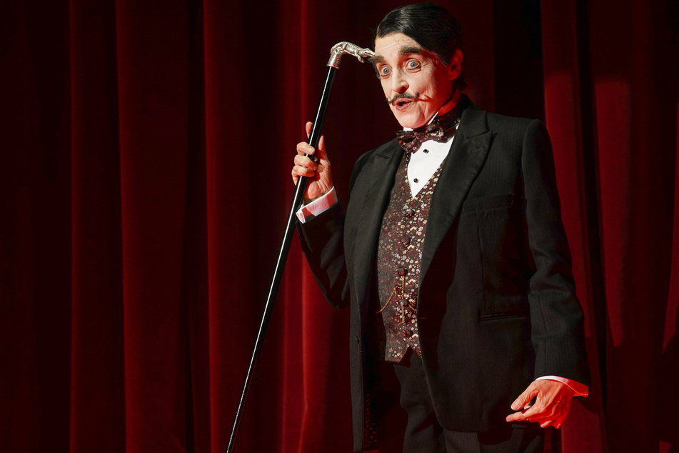 Die Schauspielerin Katharina Thalbach (67) wird Privatdetektiv Hercule Poirot spielen.