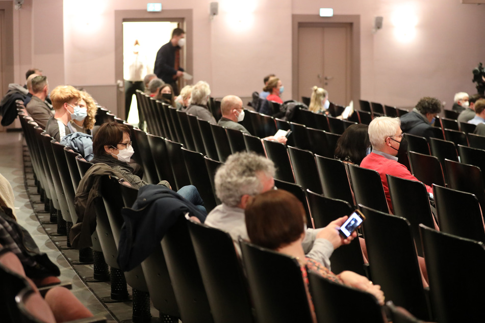 Nach monatelanger Corona-Pause startete das Volkstheater wieder seinen Spielbetrieb.
