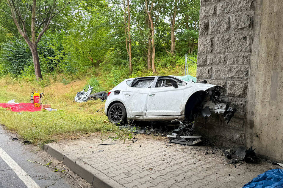 Angaben zum Sachschaden konnte die Polizei noch nicht machen.