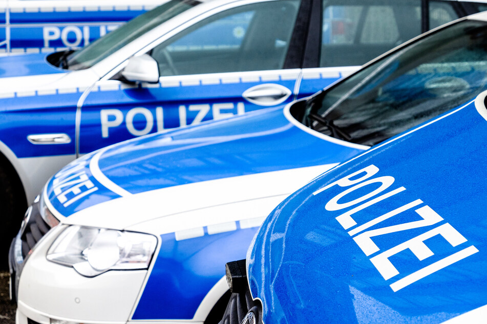 Die Polizei ermittelt nun wegen des Verdachts eines Branddeliktes. (Symbolbild)