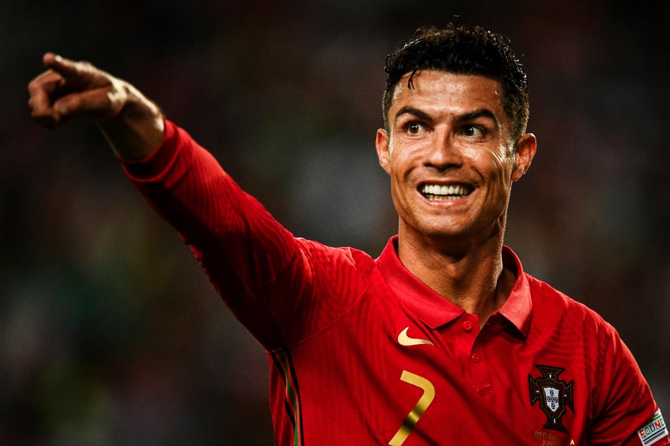 Cristiano Ronaldo (37) führt Portugal weiter als Kapitän aufs Feld.