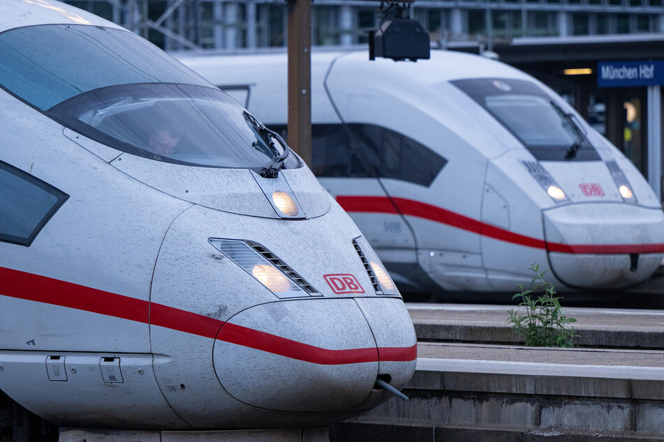 Wegen Schäden an einer Oberleitung in Esslingen fallen derzeit viele Züge zwischen München und Stuttgart aus (Symbolbild).