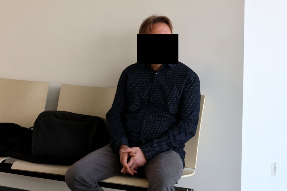 Oliver K. muss sich wegen Nachstellung vor dem Amtsgericht verantworten.