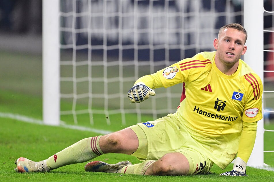 Die Leihe von Torwart Daniel Peretz (25) wurde vorzeitig beendet.