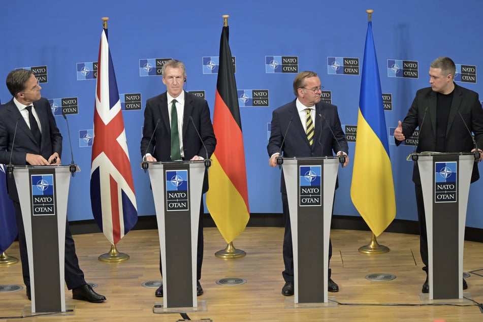 Ukraine-Krieg: NATO-Minister einigen sich auf Hilfen in Milliarden-Höhe