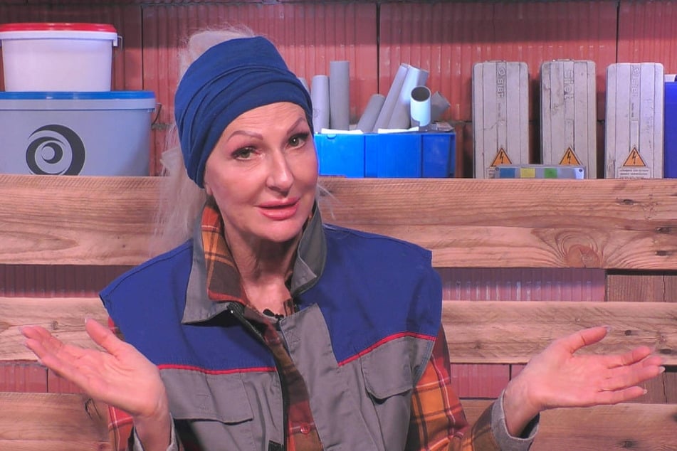C'est la vie: Désirée Nick (69) musste an Tag zwölf von "Promi Big Brother" die Segel streichen.