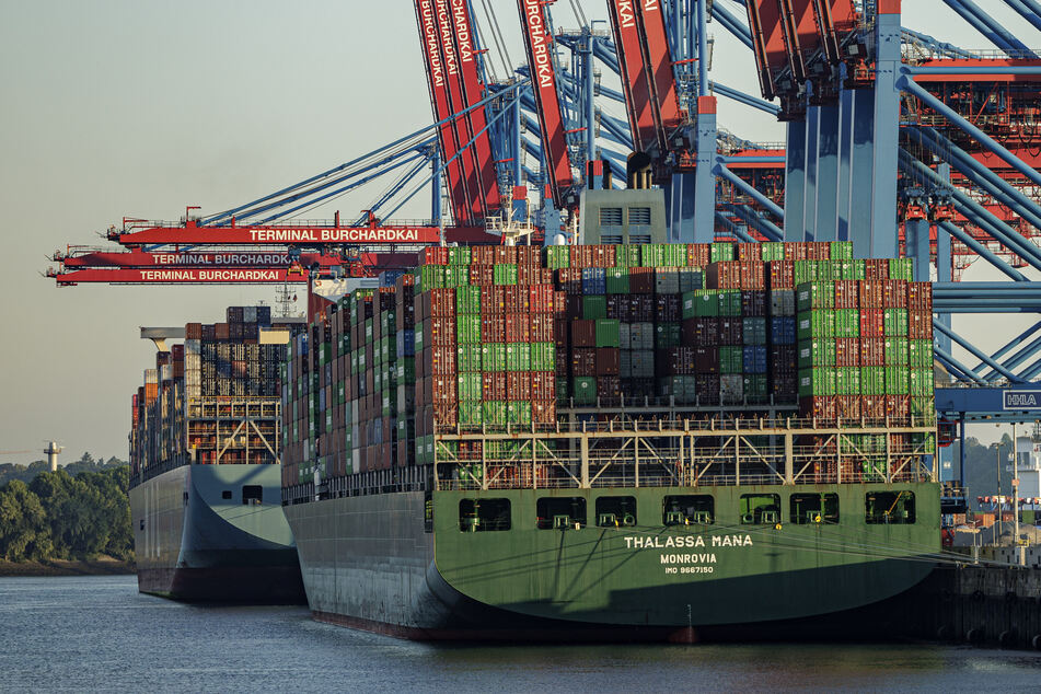 Um 400.000 Stück oder 5,1 Prozent ist der Umschlag von Containern im Hamburger Hafen zurück gegangen.