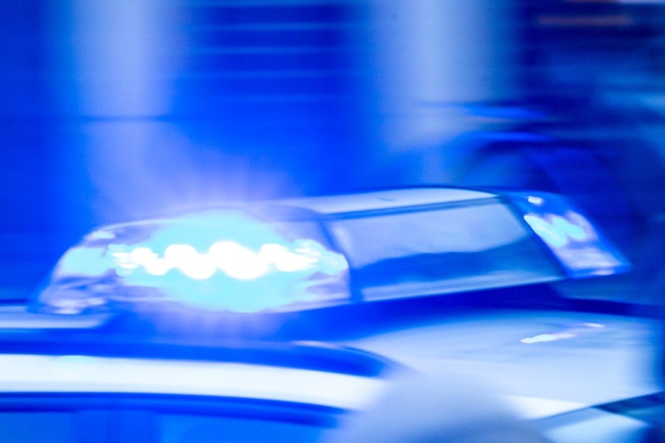 Die Polizei musste am Dienstagabend zu zwei Attacken in Chemnitz ausrücken. (Symbolfoto)