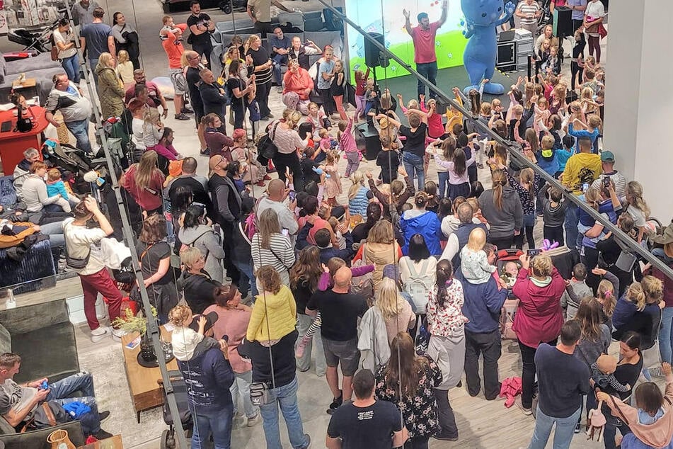 Höffner feiert ab Donnerstag (26.2.) große Neueröffnung in Taucha