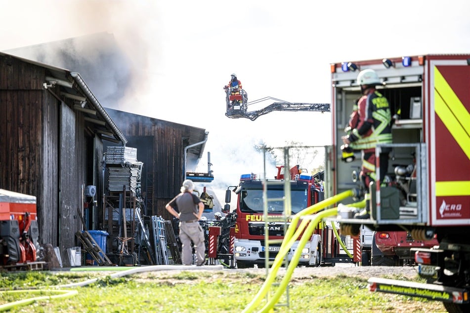Als die Rettungskräfte an dem Aussiedlerhof ankamen, brannte es bereits lichterloh.