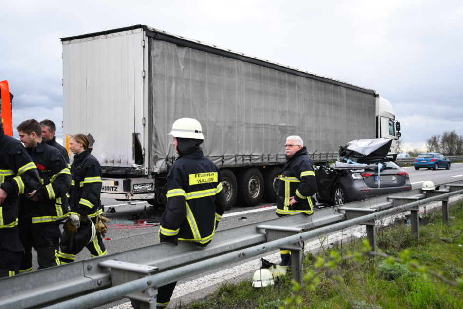 Schwerer Unfall bei Walldorf: A5 voll gesperrt