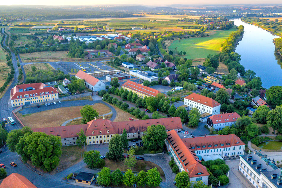 Die Kantine auf dem Gelände des LfULG in Dresden-Pillnitz sucht ab September 2024 einen neuen Betreiber.