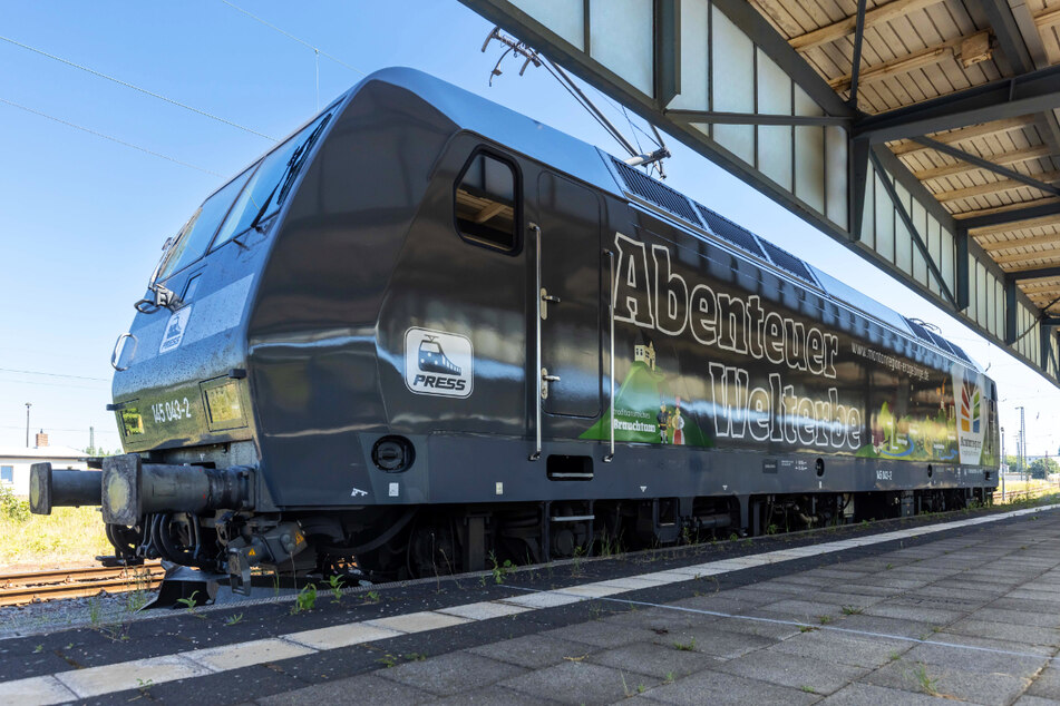 Die Welterbe-Lok der Baureihe "145" ist in ganz Deutschland unterwegs. Sie kann als Güterzug auf der Geraden bis zu 2000 Tonnen ziehen.