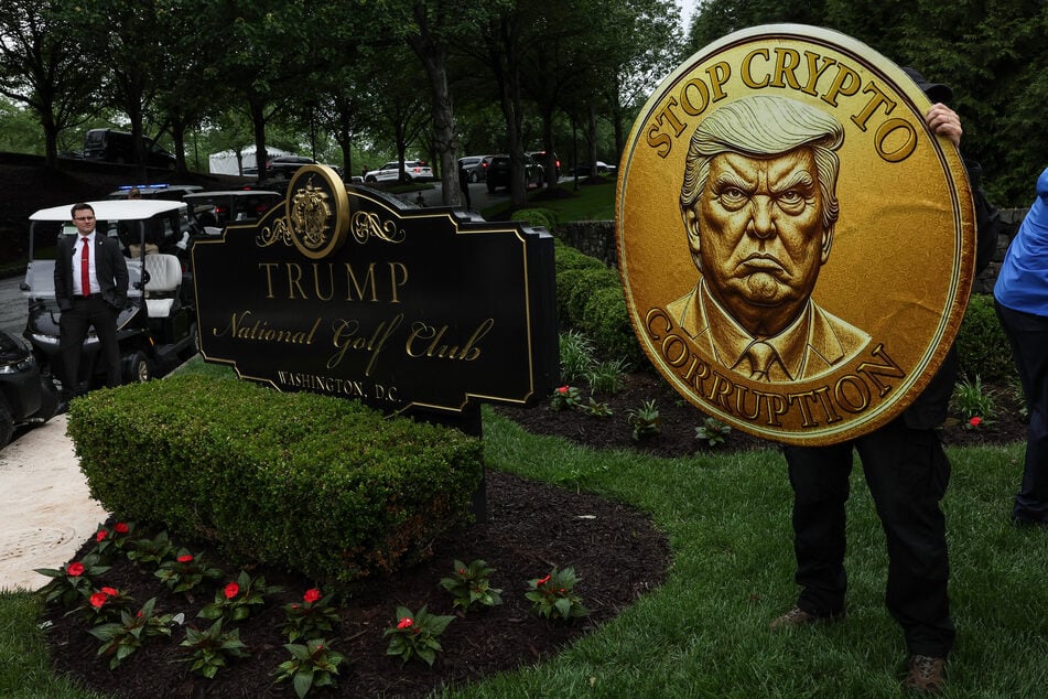 President Donald Trump hosted a lavish gala at his golf club for investors in his personal memecoin.