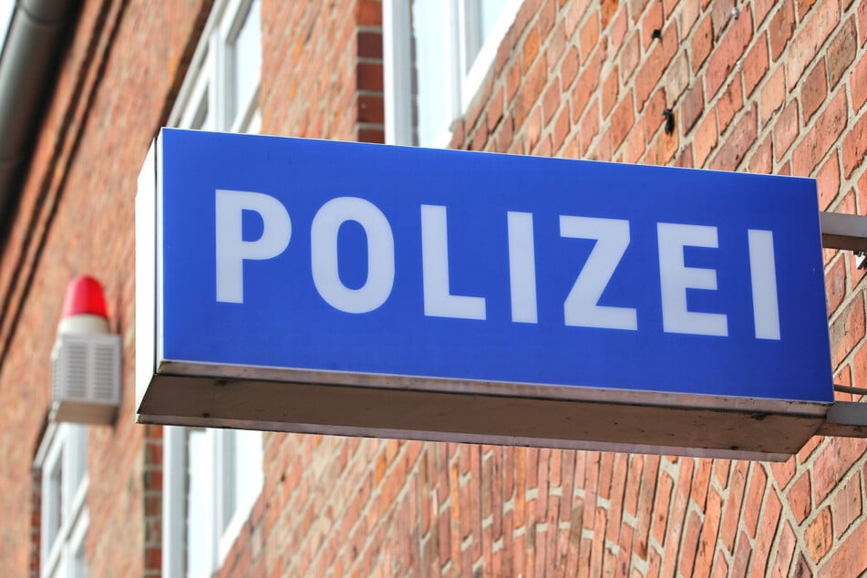 Derartige Vorfälle sollten stets und umgehend der Polizei gemeldet werden. (Symbolfoto)