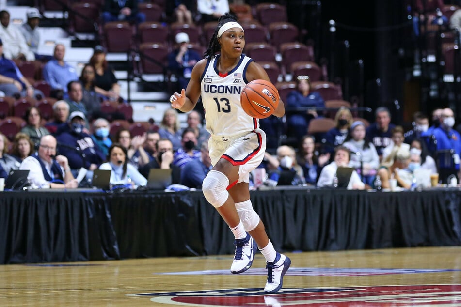 Christyn Williams added 10 points in UConn's win over Stanford.