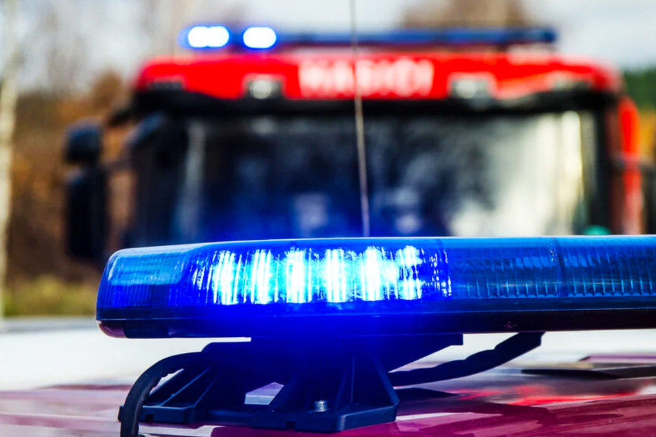 Abgebrannter Transporter in Mittelsachsen: Mann stirbt, Kriminalpolizei ermittelt