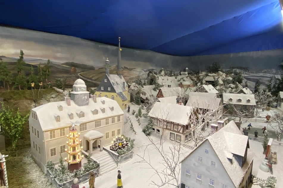 Der Schnitz- und Klöppelverein Mülsen St. Niclas feiert 110-jähriges Vereinsjubiläum mit einer großen Ausstellung.