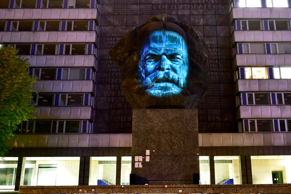 Dank einer Lichtinstallation konnte der Karl-Marx-Kopf 2016 sogar sprechen.