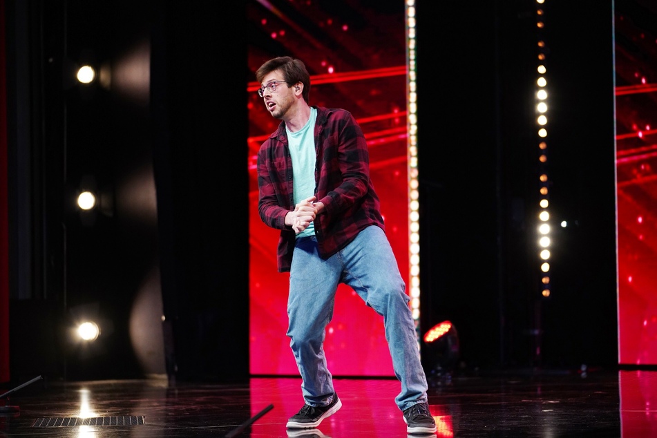 Guy First (28) trainiert das händische Furzen bereits seit er sieben ist. In der fünften "Supertalent"-Folge will er damit die Jury beeindrucken.