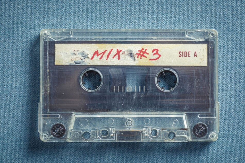 Vor 40 Jahren kam Musik noch von der Kassette. Für die Freundin nahmen Jungs noch ein Mix-Tape auf. (Symbolfoto)