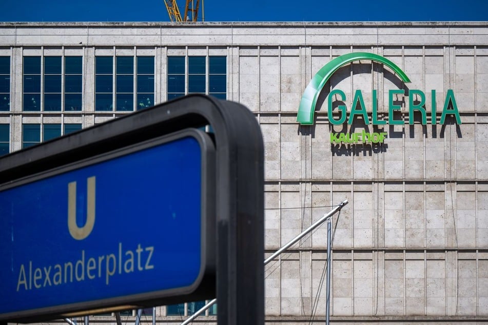 Die ZLB brauche dringend ein neues Gebäude – im aktuellen Galeria-Gebäude am Alexanderplatz wäre dafür genug Platz.