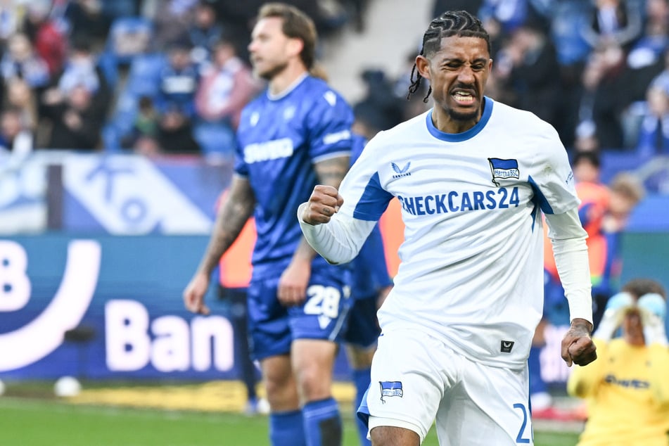 Jeremy Dudziak (30) jubelt über sein erstes Saisontor.