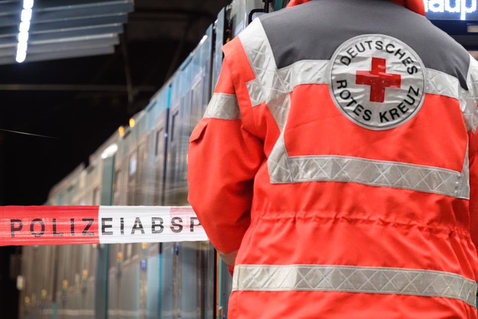 An der U-Bahn-Haltestelle Gwinnerstraße in Frankfurt-Seckbach kam es am späten Mittwochabend zu einem verhängnisvollen Unfall mit einem Schwerverletzten. (Symbolbild)