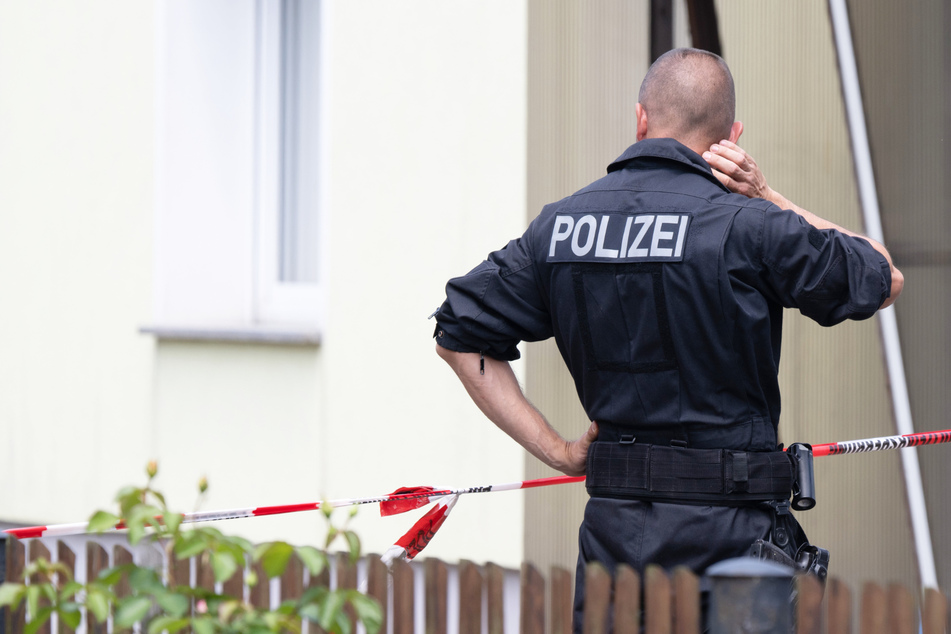 Eine verletzte 24-Jährige hatte die Polizei in Kroppen (Oberspreewald-Lausitz) verständigt.