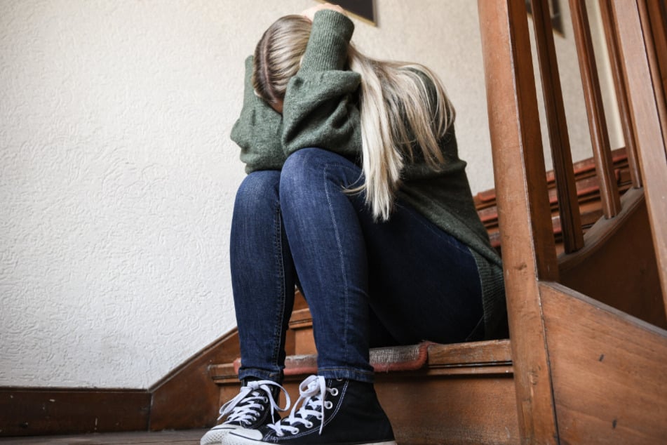 Auch junge Menschen wenden sich an die Telefonseelsorge. Häufig geht es um Depressionen oder finanzielle Sorgen.