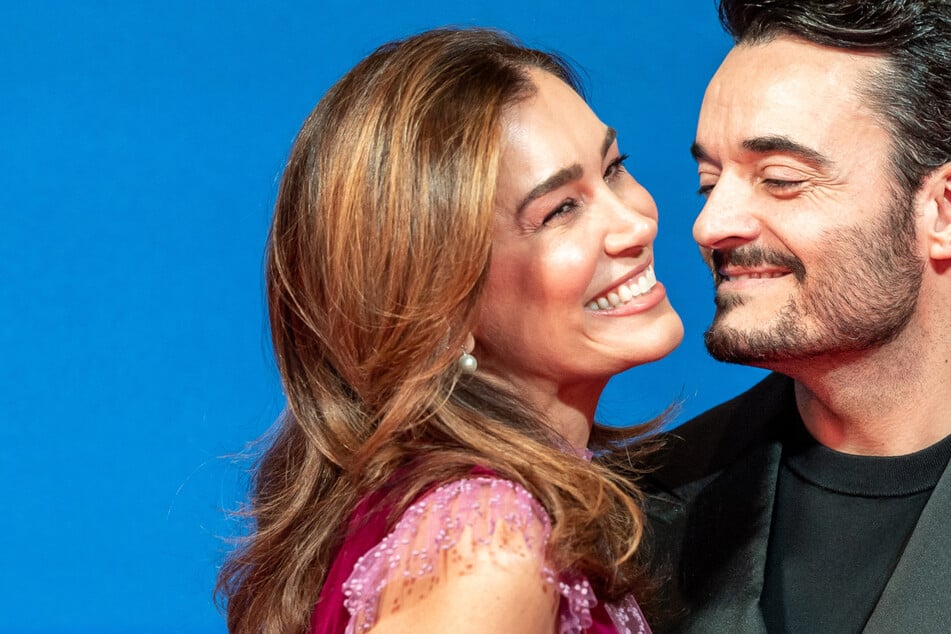 Pünktlich zum Valentinstag: Jana Ina Zarrella mit besonderer Liebesbotschaft an ihren Giovanni